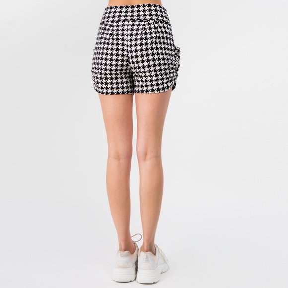 ❤️NWT  BOUTIQUE     HOUNDSTOOTH SHORTS - Picture 5 of 5